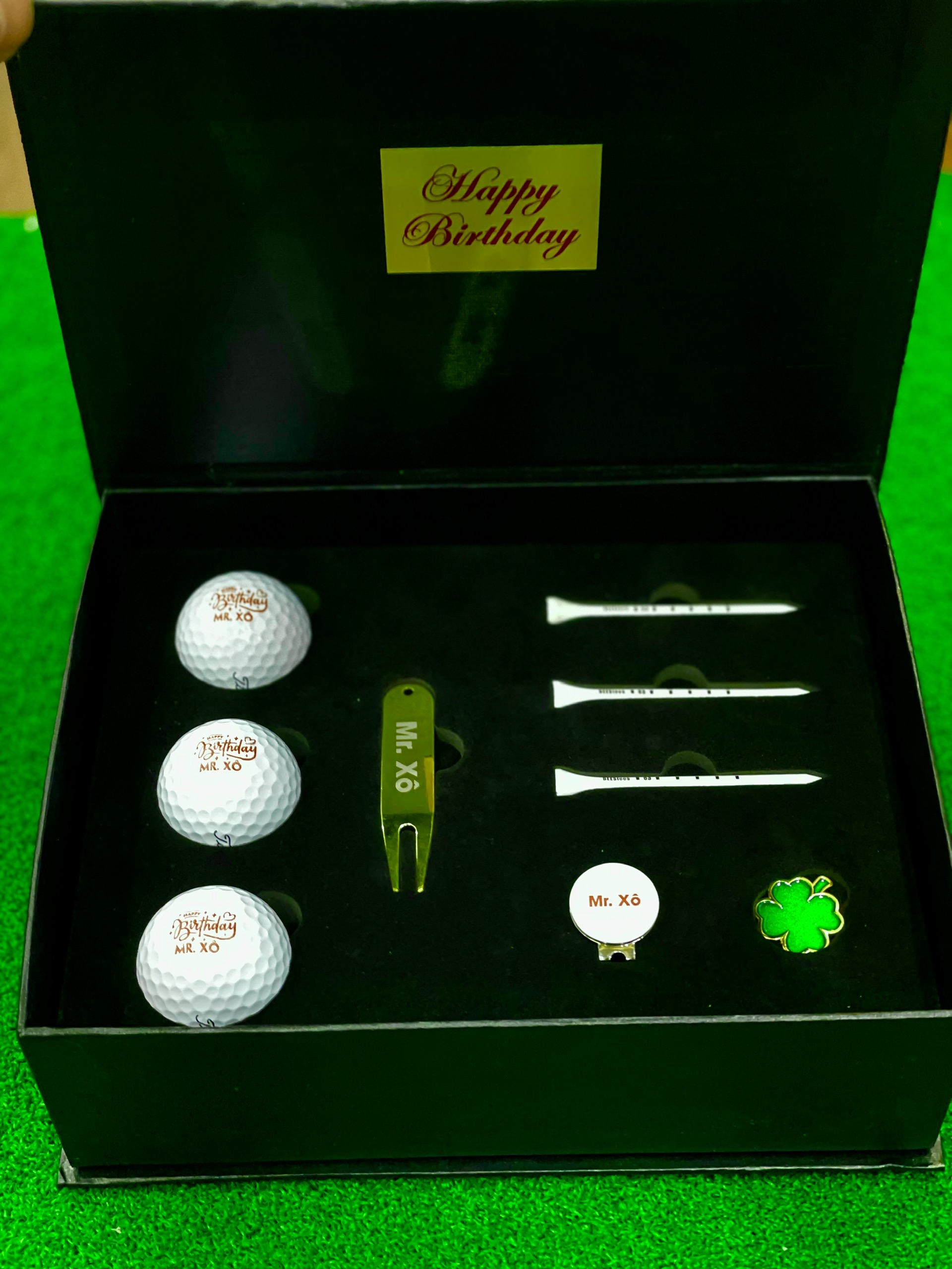 SET QUÀ GOLF CAO CẤP TẶNG BẠN CÙNG FLY